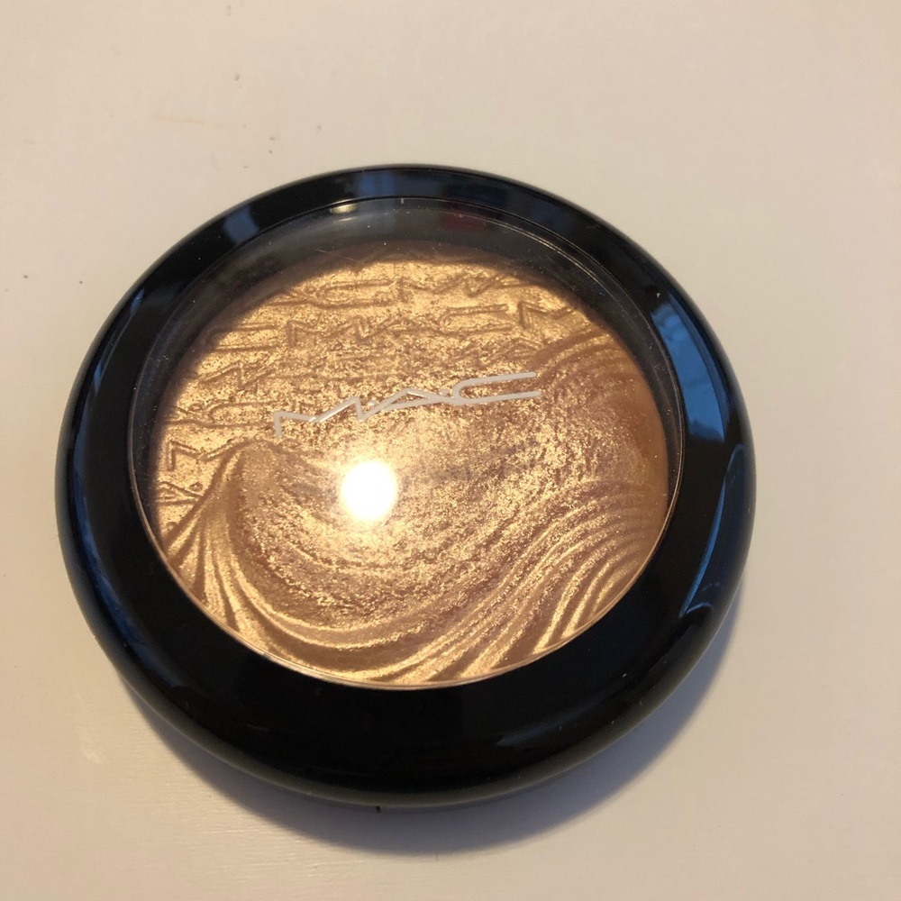 Mac Highlighter- Whisper of Guilt